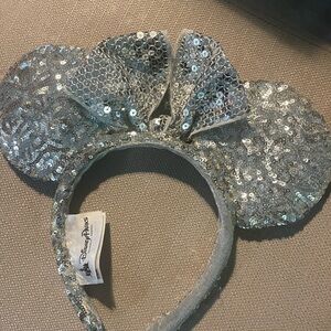 Disney Parks Glittering Silver Sequin Minnie Mouse Ears Headband